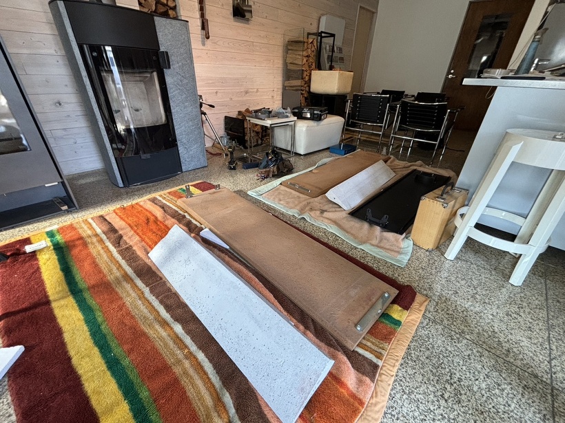 いよいよ名古屋メッセ2023が始まります。本日は展示されるストーブの梱包作業。280kgあるストーブは分解しないと持ち運びができません。梱包を終え取り敢えず倉庫へ。お時間がございましたらぜひ会場まで足をお運び下さいませ。尚来場は予約制ですので事前に済ませておいて下さいます様お願い致します。期間中は開場前に加熱しトーンヴェルク・ストーブの蓄熱性能、育成光線の不思議な力を体験できます。https://www.messenagoya.jp　　　　　